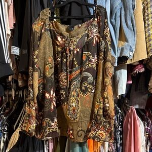 Boho Paisley Long-Sleeve Peasant Top — Black & Olive